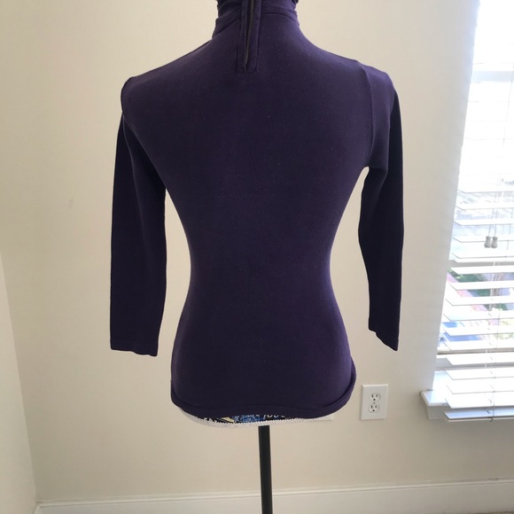 Bebe Turtleneck Keyhole 3/4 Sleeve Shirt: Size-SM - Picture 4 of 8
